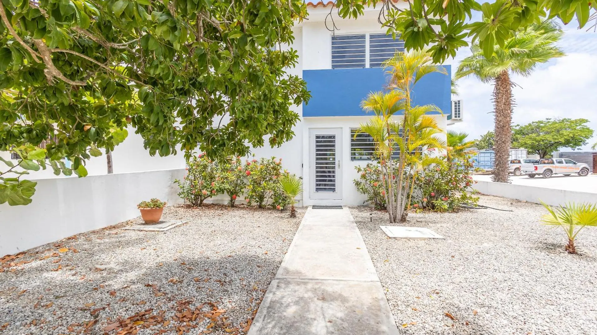 Lighthouse Beach Resort With Ocean View Kralendijk