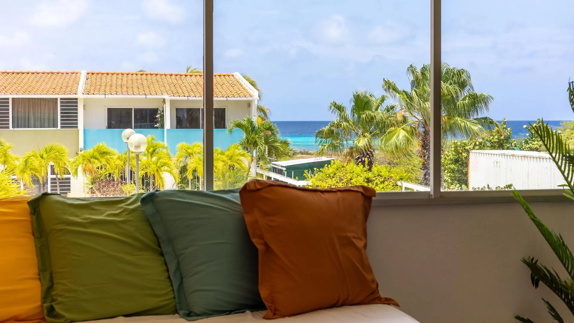 Lighthouse Beach Resort With Ocean View Kralendijk