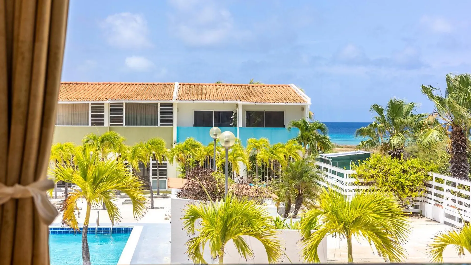 Lighthouse Beach Resort With Ocean View location